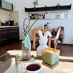 Apartament Al-dom Poleska 4d, 600 M Do Plaży W Spokojnej Okolicy Kołobrzeg