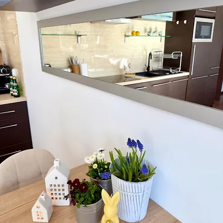 Apartament Al-dom Poleska 4d, 600 M Do Plaży W Spokojnej Okolicy Kołobrzeg