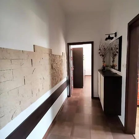 Al-dom Poleska 4d, 600 M Do Plazy W Spokojnej Okolicy *
