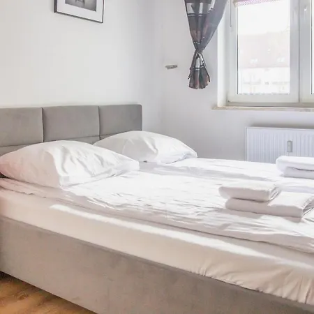 Al-dom Poleska 4d, 600 M Do Plazy W Spokojnej Okolicy