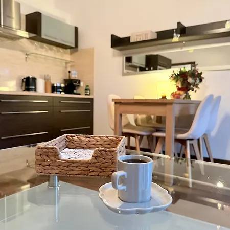 Διαμέρισμα Al-dom Poleska 4d, 600 M Do Plazy W Spokojnej Okolicy Kołobrzeg